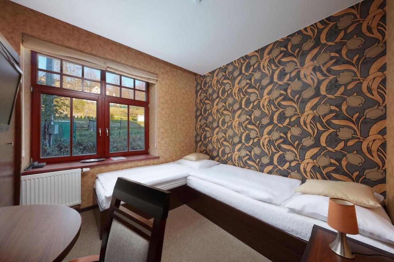 Hotel Slunny Dvur Jesenik Bagian luar foto