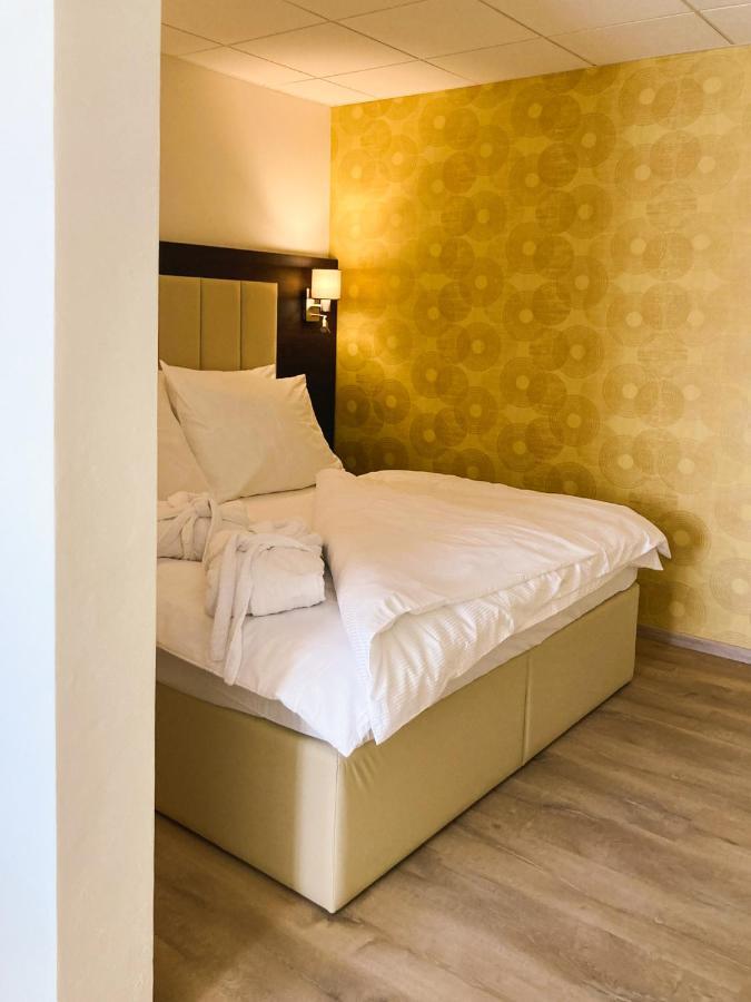 Hotel Slunny Dvur Jesenik Bagian luar foto