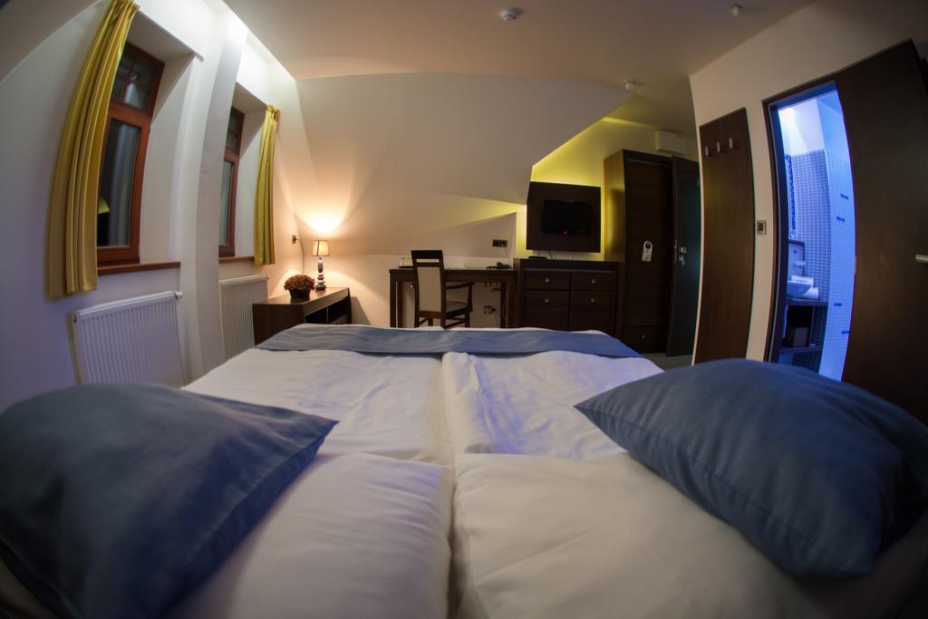 Hotel Slunny Dvur Jesenik Bagian luar foto